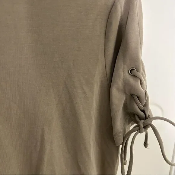 Forever 21 | khaki short sleeve tie top | small - Picture 4 of 5